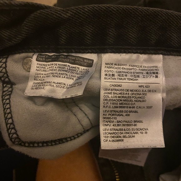 Levi Jeans - Picture 6 of 6